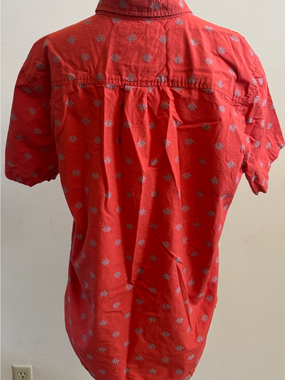 prAna Men’s L Orange Geometric Button Up Shirt Hiking Outdoor - Picture 4 of 8